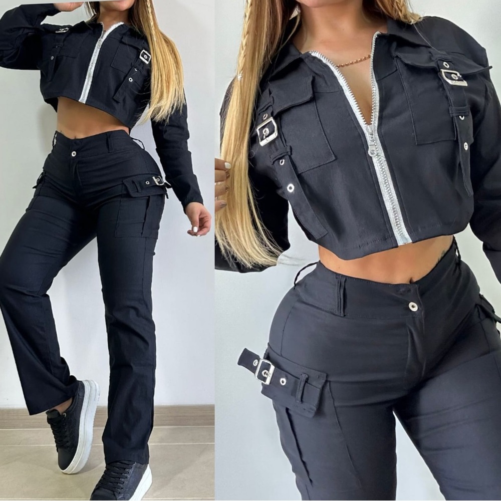 beautiful black set available